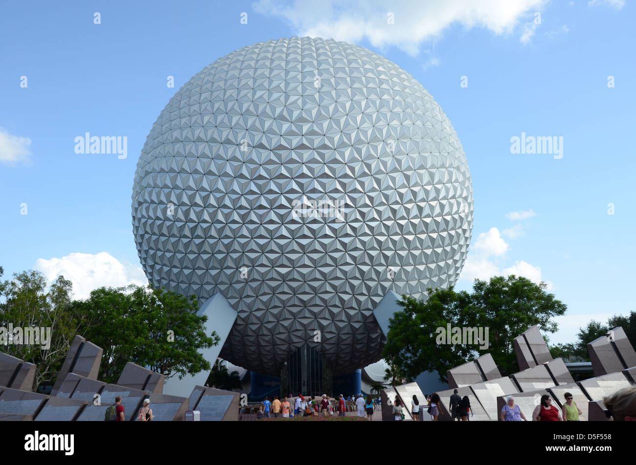 Spaceship Earth à Epcot de Walt Disney World Orlando Floride Centre Parc d'Europe centrale Banque D'Images