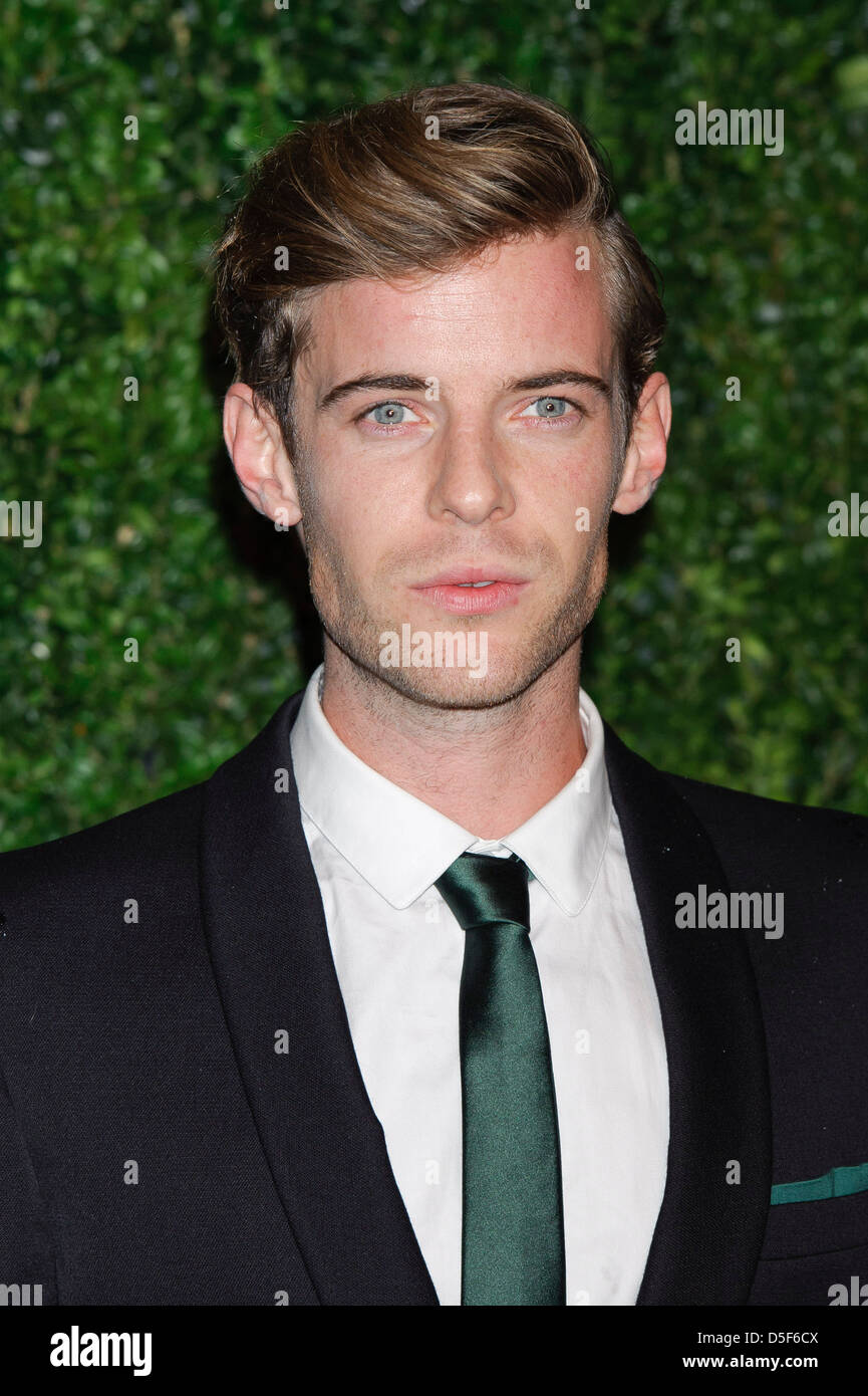 Luke Treadaway vu à la 58e London Evening Standard Theatre Awards. Banque D'Images