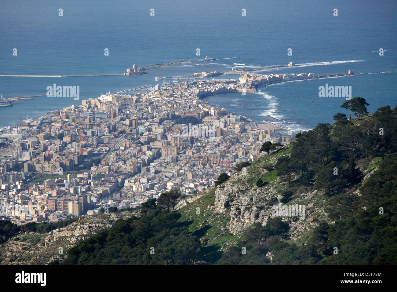 Vue sur Trapani Erice de mont, Sicile, Italie Banque D'Images