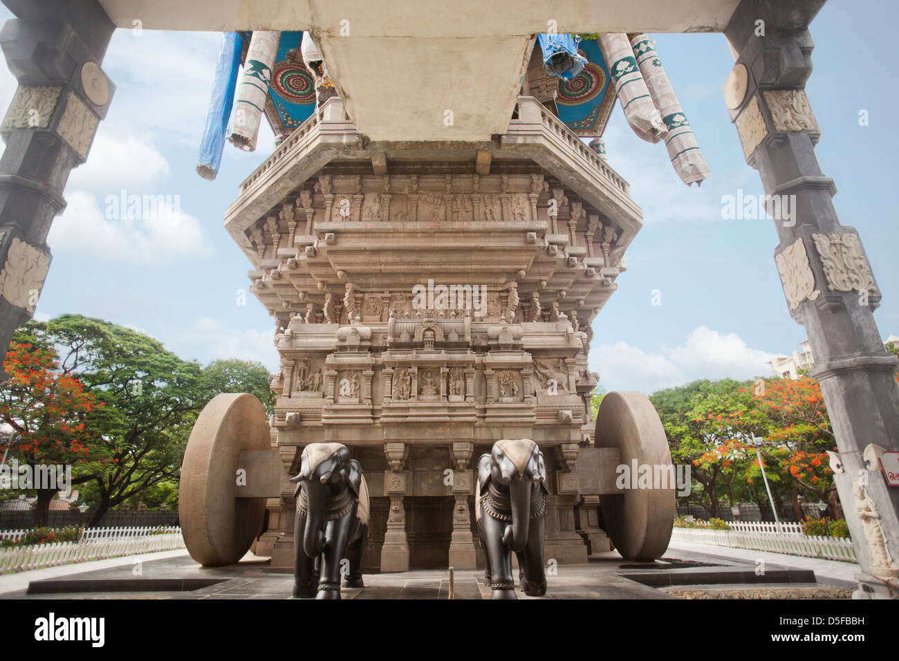 Détails architecturaux de Valluvar Kottam mémorial à Tamil poète Thiruvalluvar, Chennai, Tamil Nadu, Inde Banque D'Images