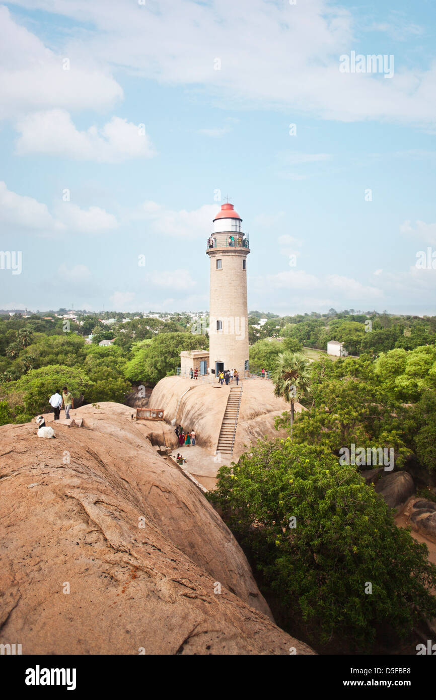 Phare sur le rocher de Mahabalipuram, district de Kanchipuram, au Tamil Nadu, Inde Banque D'Images