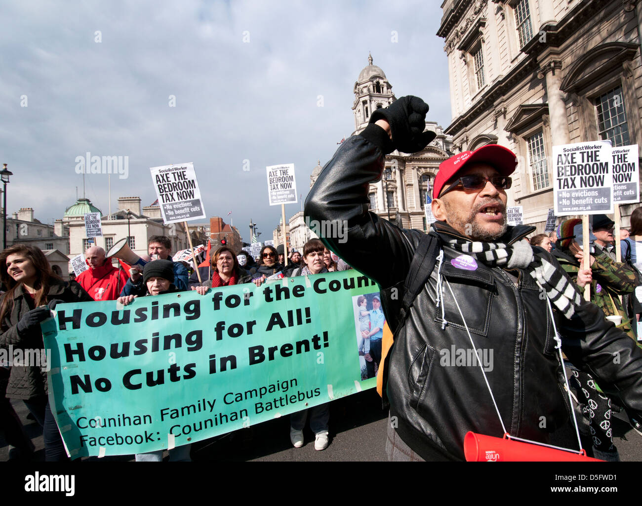 Manifestation à Londres contre les coupures aux prestations d'aide sociale et l'impôt controversé Chambres ( une réduction de l'allocation de logement Banque D'Images