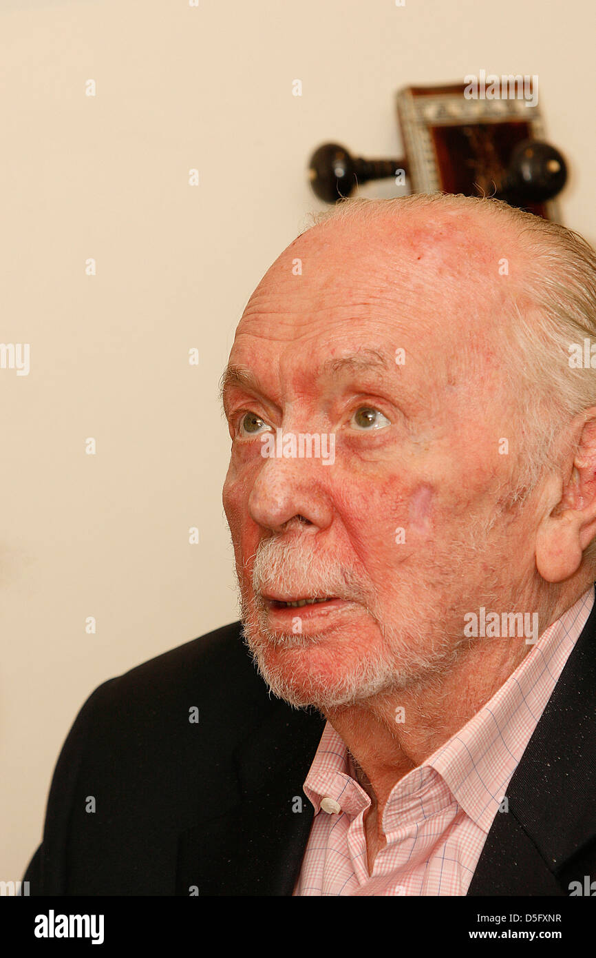 Les Miserables , parolier Anglais Herbert Kretzmer OBE à Londres Banque D'Images