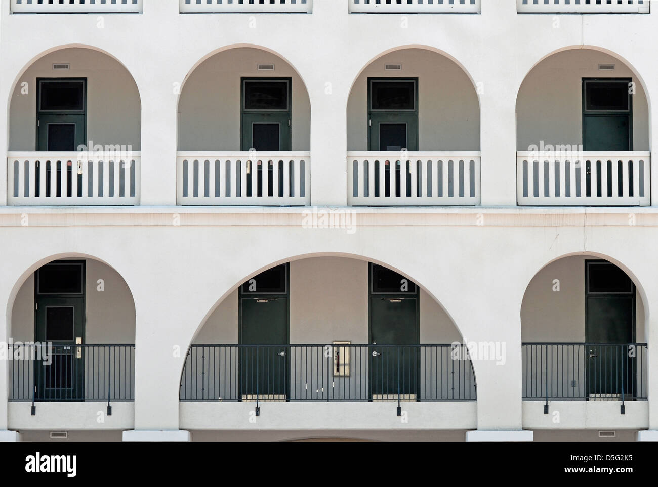 Vue de la caserne de cadets (dortoirs) à la Citadelle, le Collège militaire de Caroline du Sud, situé à Charleston, Caroline du Sud. Banque D'Images