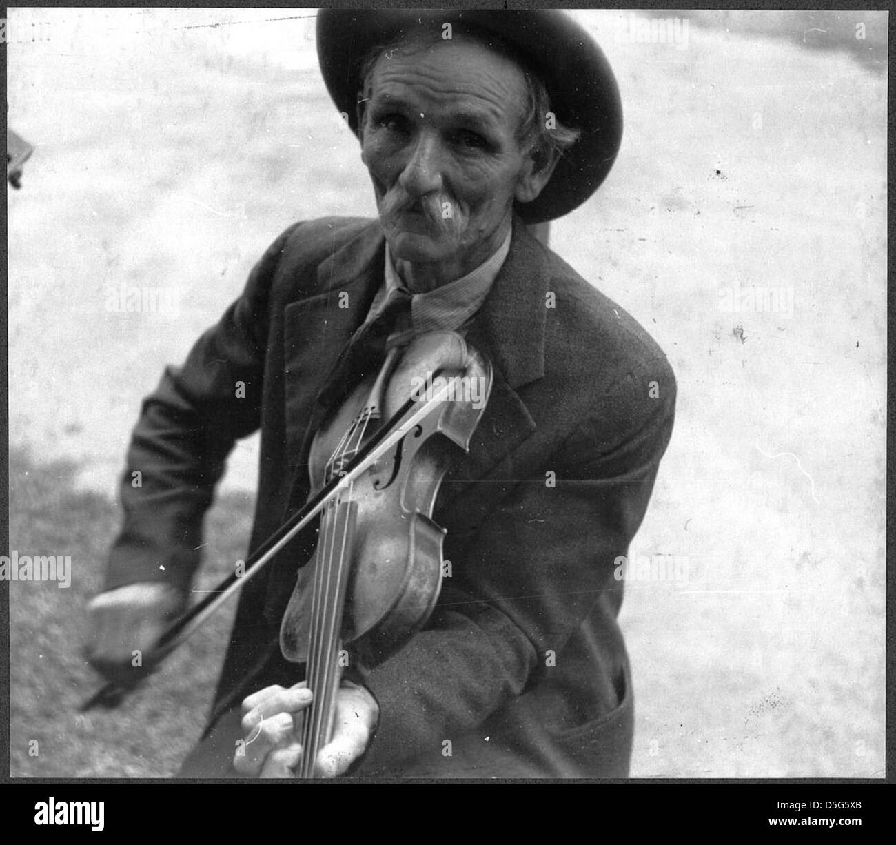 Fiddlin' Bill Hensley, mountain fiddler, Asheville, Caroline du Nord (LOC) Banque D'Images