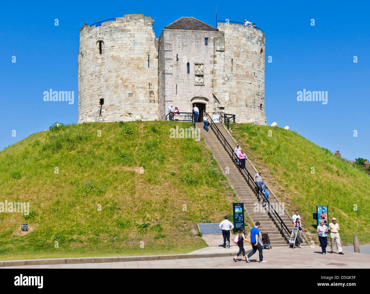 27691 'Tour' l'ancien donjon du château de New York city of York Yorkshire Angleterre UK GB EU Europe Banque D'Images