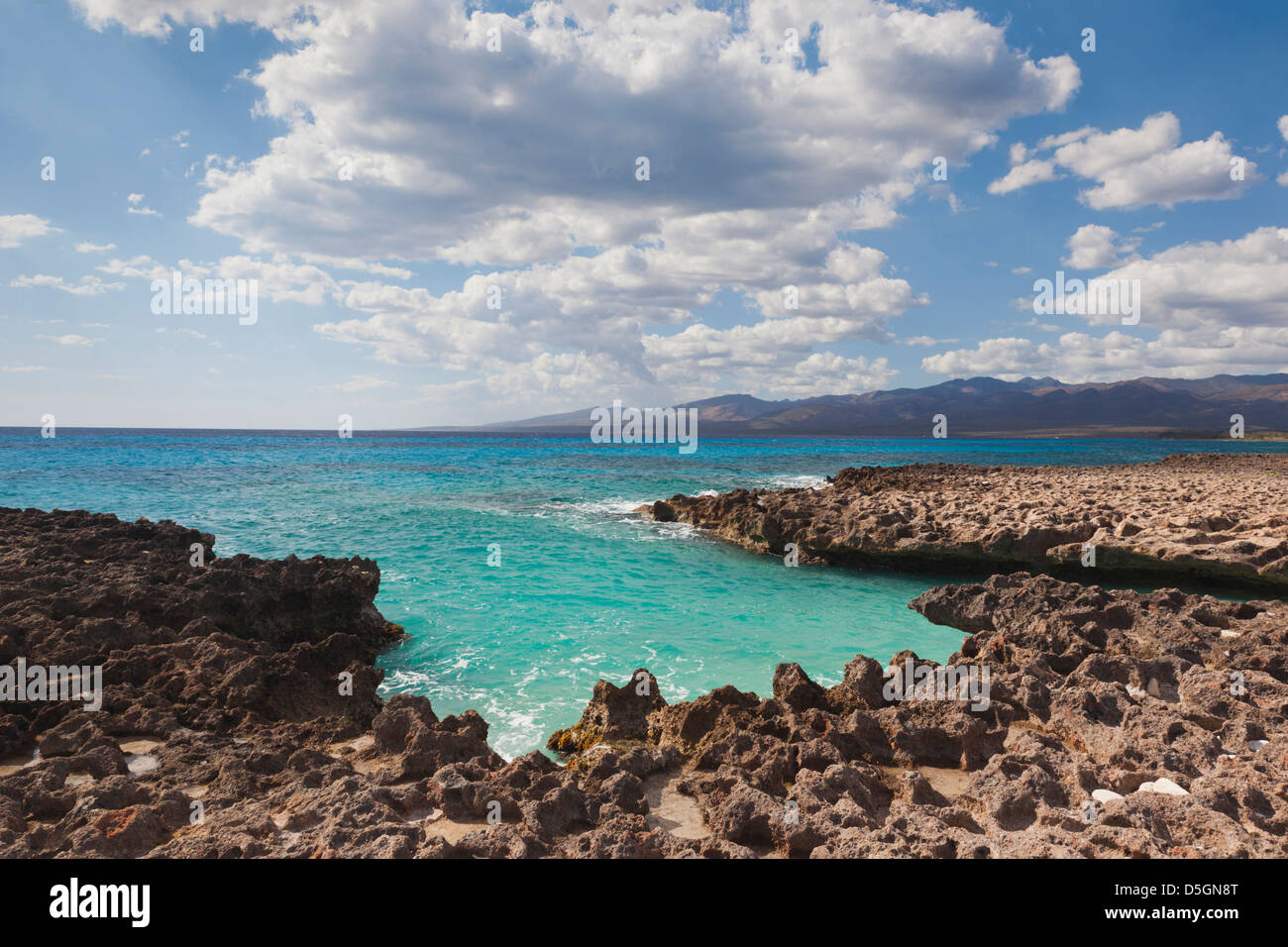 La province de Sancti Spiritus, Cuba, Trinidad, Playa Ancon beach, ocean cove Banque D'Images