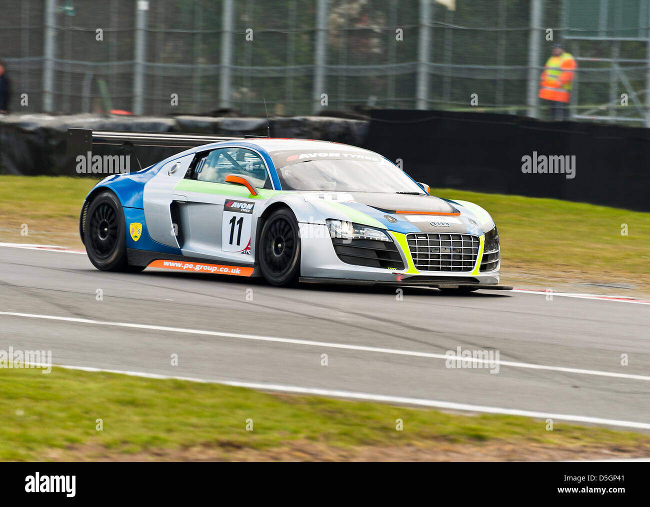 Audi R8 LMS GT3 voiture de course Sport en British GT Championship à Oulton Park Motor Racing Circuit Cheshire England Royaume-Uni Banque D'Images