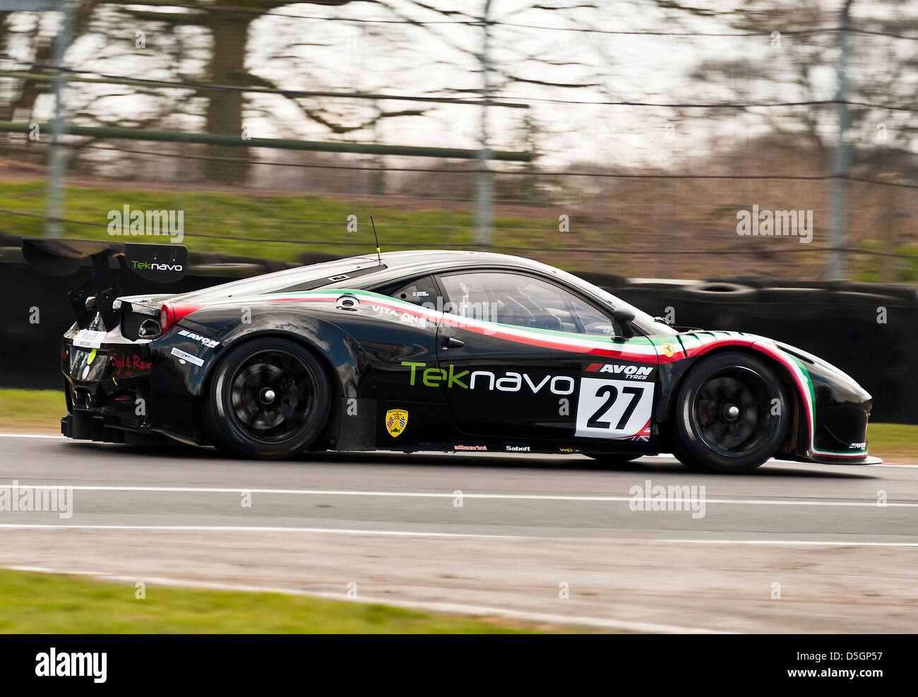 Ferrari 458 Italia GT3 de la voiture de sport GT Championship à Oulton Park Motor Racing Circuit Cheshire England Royaume-Uni Banque D'Images