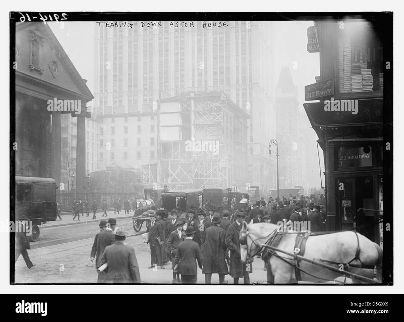 Abattre l'Astor house (LOC) Banque D'Images