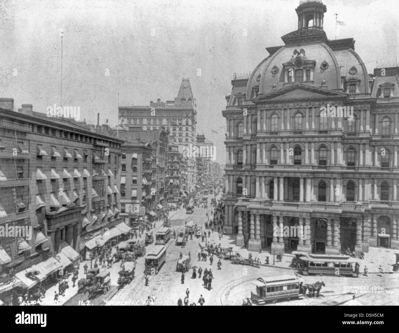 La ville de New York. Visualiser jusqu'Broadway, bureau de poste sur la droite, vers 1894 Banque D'Images