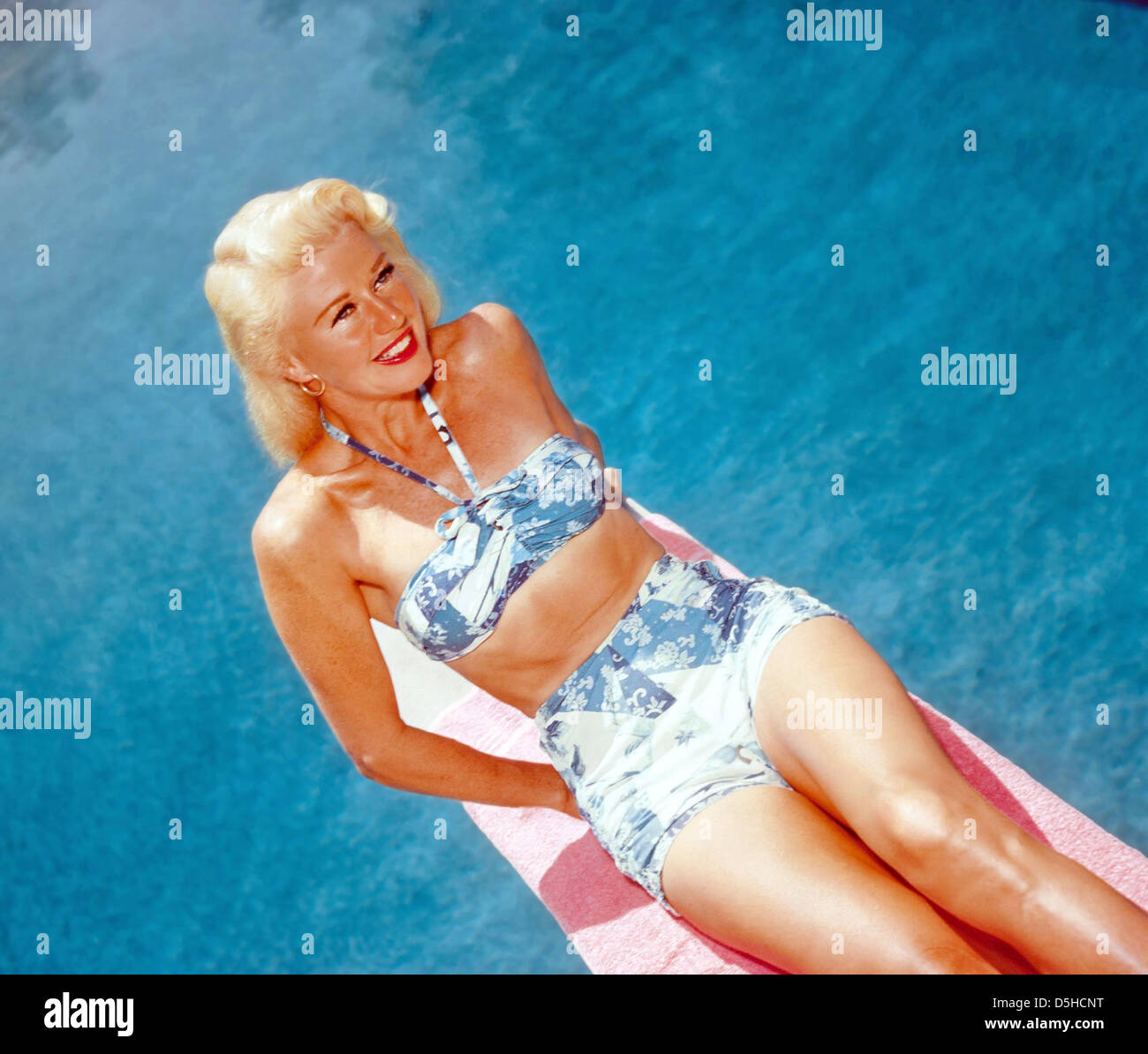 GINGER ROGERS (1911-1995) Actrice américaine vers 1945 Banque D'Images