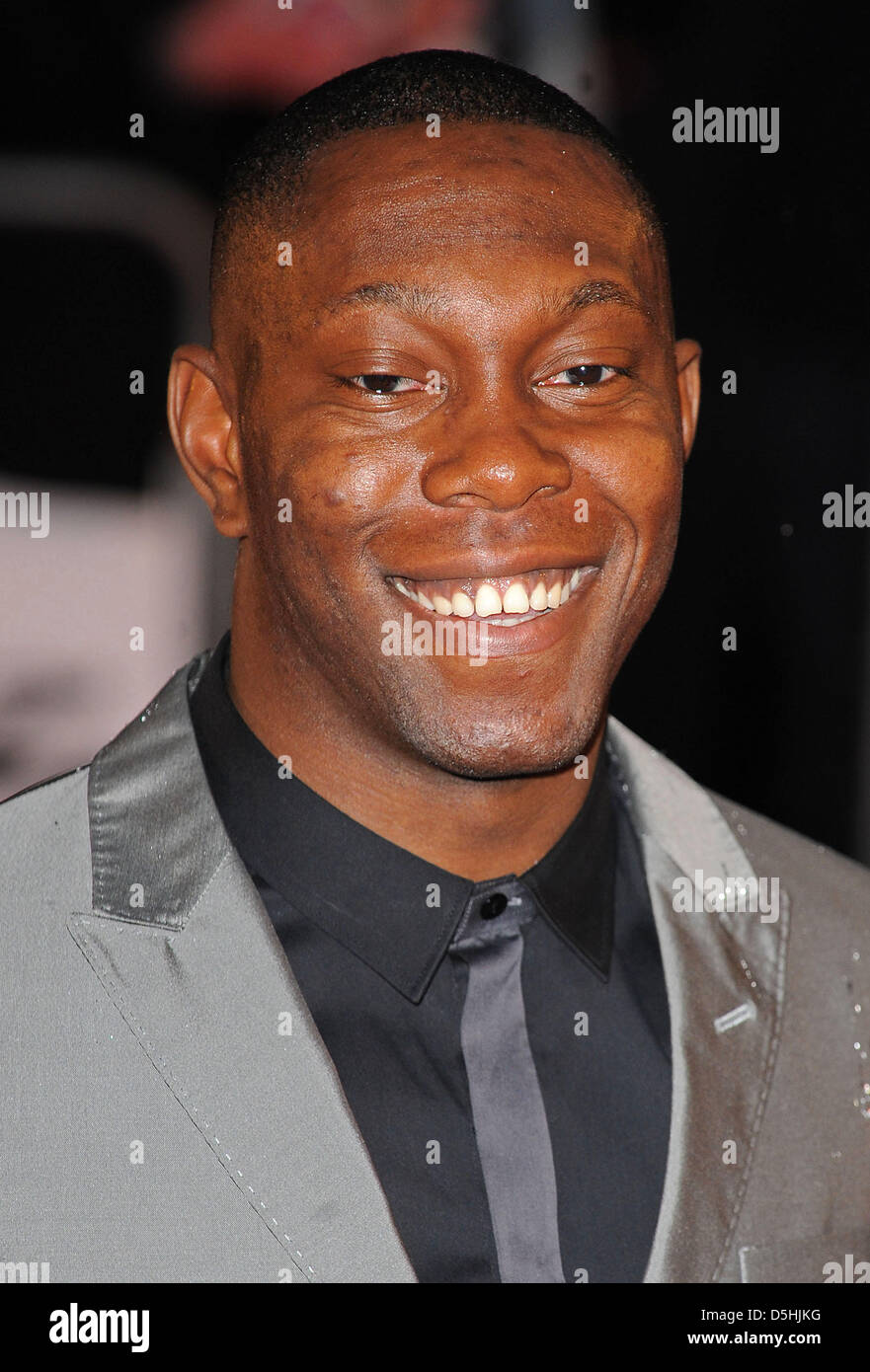 Dizzee Rascal musicien arrive à la Brit Awards 2010 à Earl's Court de Londres, Grande-Bretagne, 16 février 2010. Photo : Hubert Boesl Banque D'Images