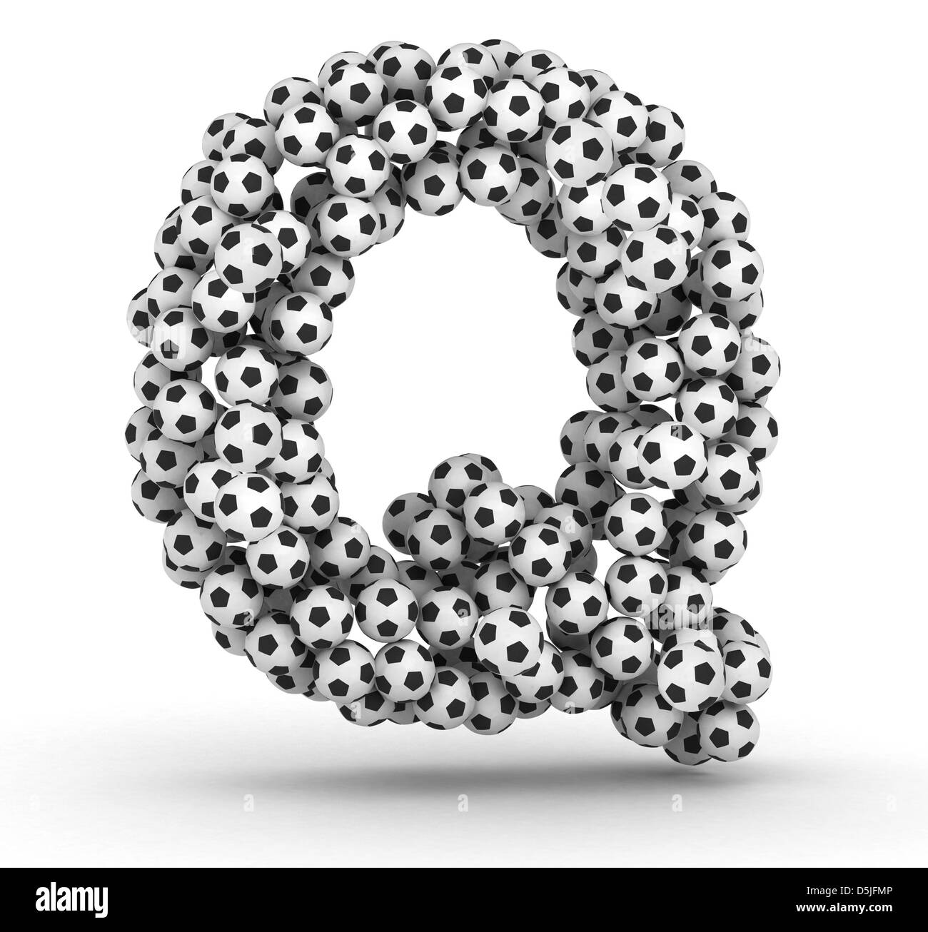 Lettre Q à partir de football soccer balls isolé sur fond blanc Banque D'Images