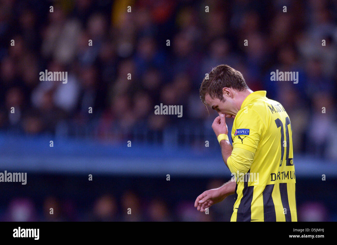 Le Dortmund Mario Goetze réagit au cours de la Ligue des Champions quart de finale match aller match de foot entre Malaga CF et Borussia Dortmund au stade La Rosaleda de Malaga, Espagne, 03 avril 2013. Photo : Federico Gambarini/dpa  + + +(c) afp - Bildfunk + + + Banque D'Images