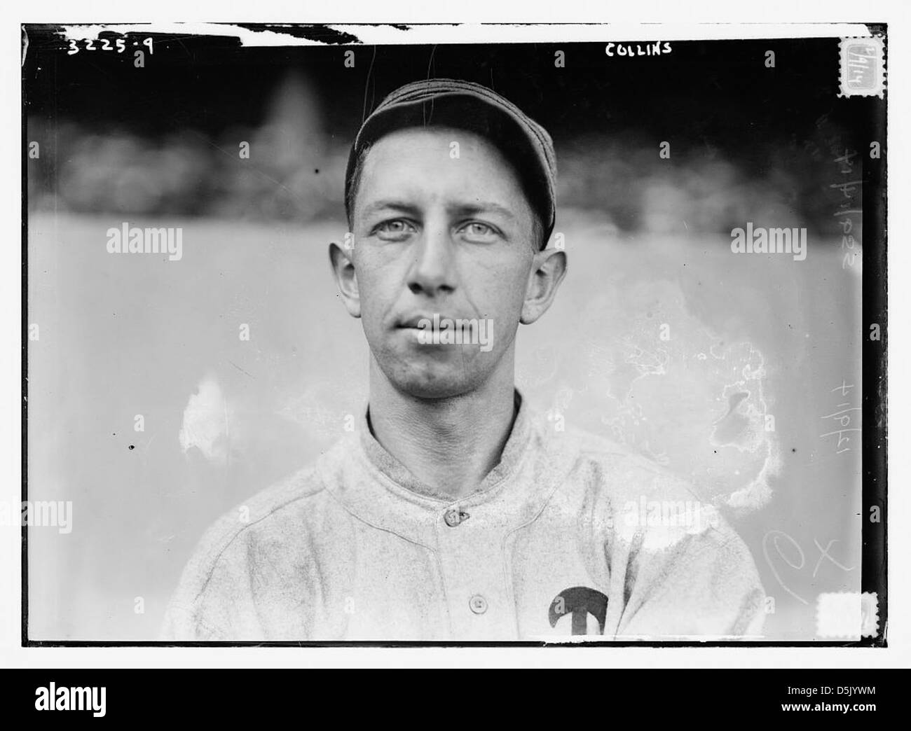 Une photographie historique d'Eddie Collins, joueur vedette de l'athlétisme de Philadelphie dans la Ligue américaine. L'image le capture en un instant sur le terrain, peut-être au début du XXe siècle. Banque D'Images