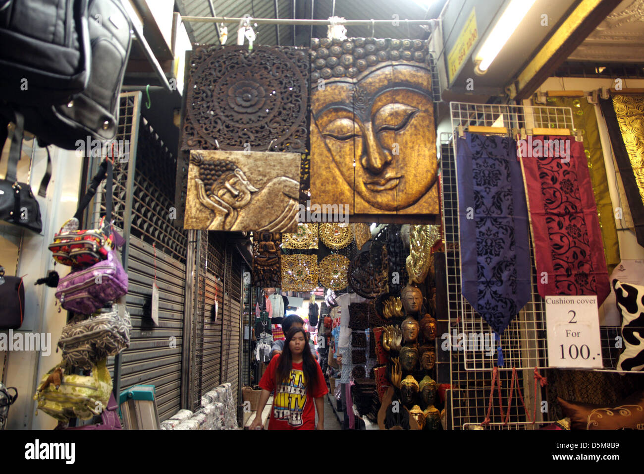 Portrait de Bouddha dans la maison décorer espace boutique , Chatuchak Weekend Market Banque D'Images