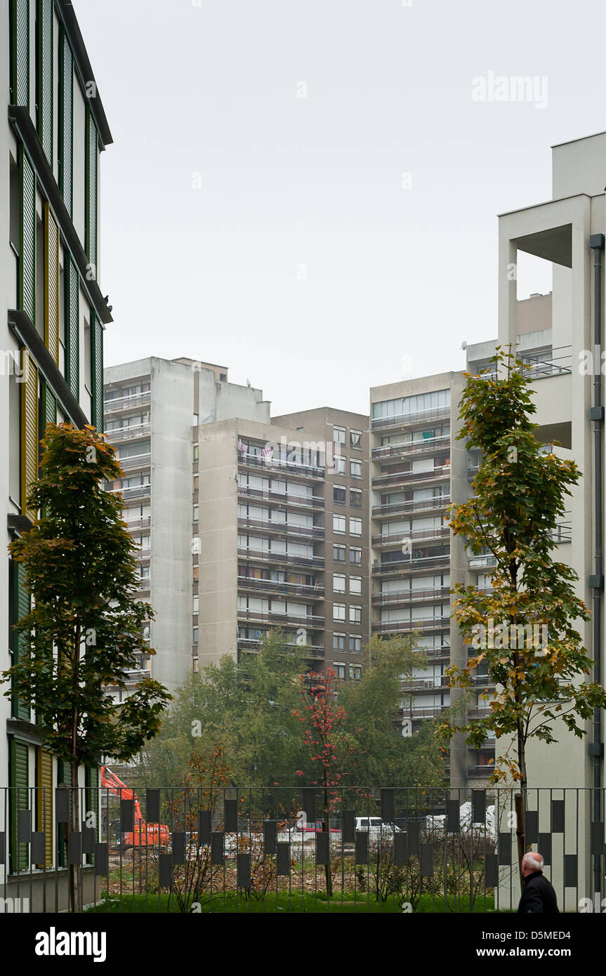 La restructuration de la composition urbaine sur les quartiers de la Clichy-sous-Bois et Montfermeil Clichy sur la banlieue parisienne. Banque D'Images