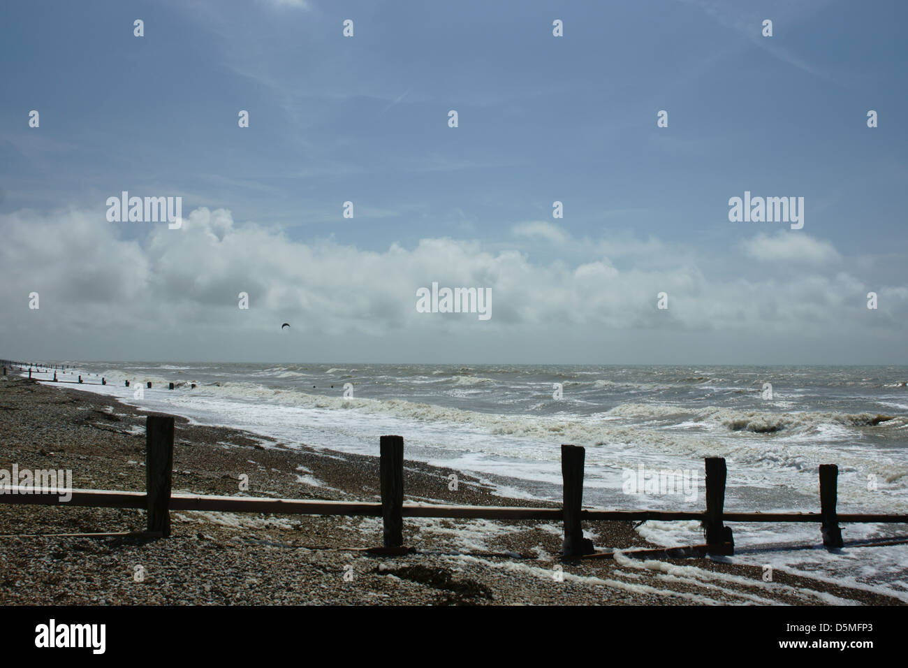 Camber Sands hastings nuages ciel bleu ensoleillé vagues Banque D'Images Camber Sands hastings nuages ciel bleu ensoleillé vagues Banque D'Images