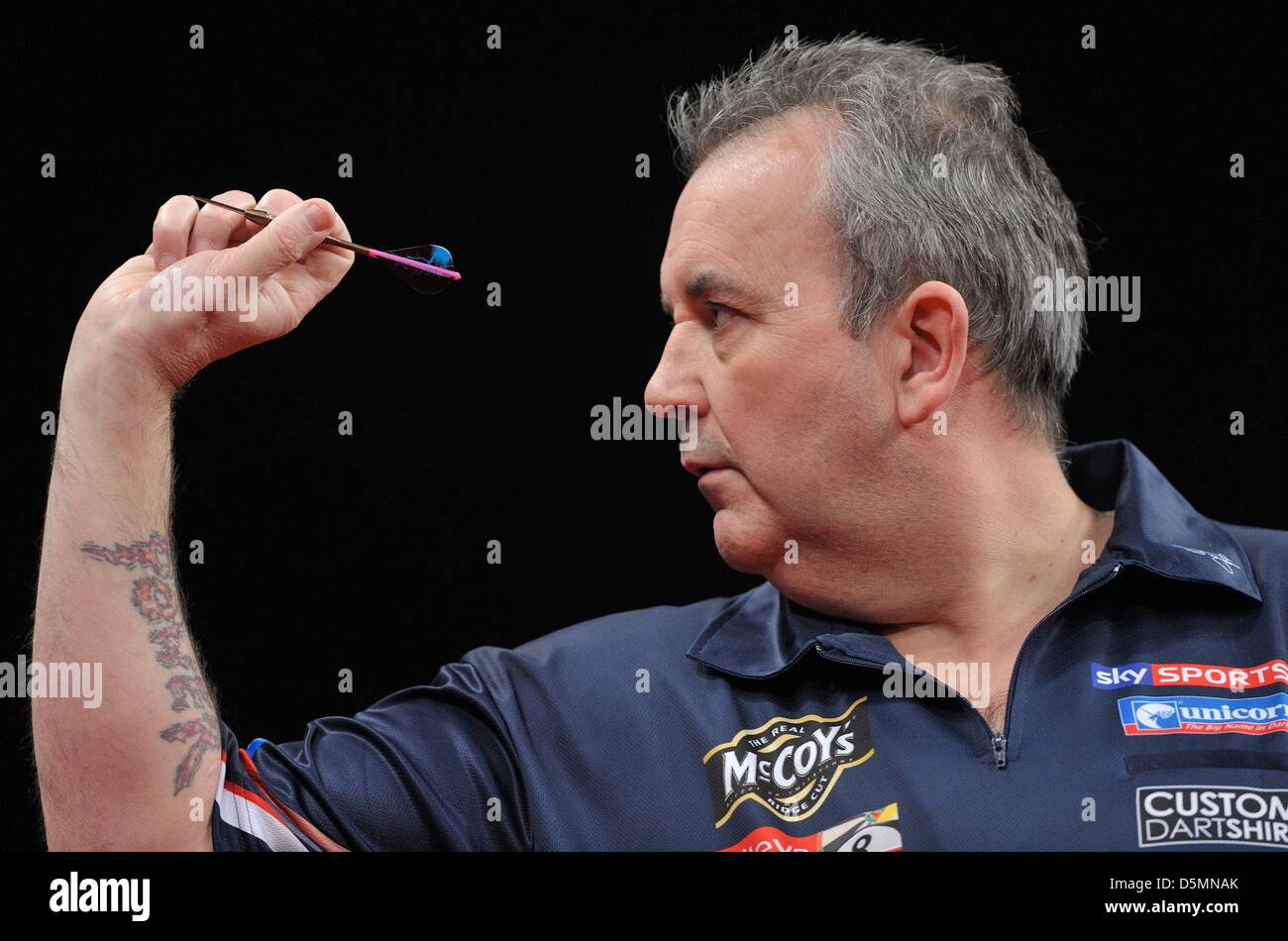 04.04.2013 Brighton, Angleterre. Phil Taylor en action au cours de la semaine 9 de la Premier League Darts du Brighton Centre. Banque D'Images