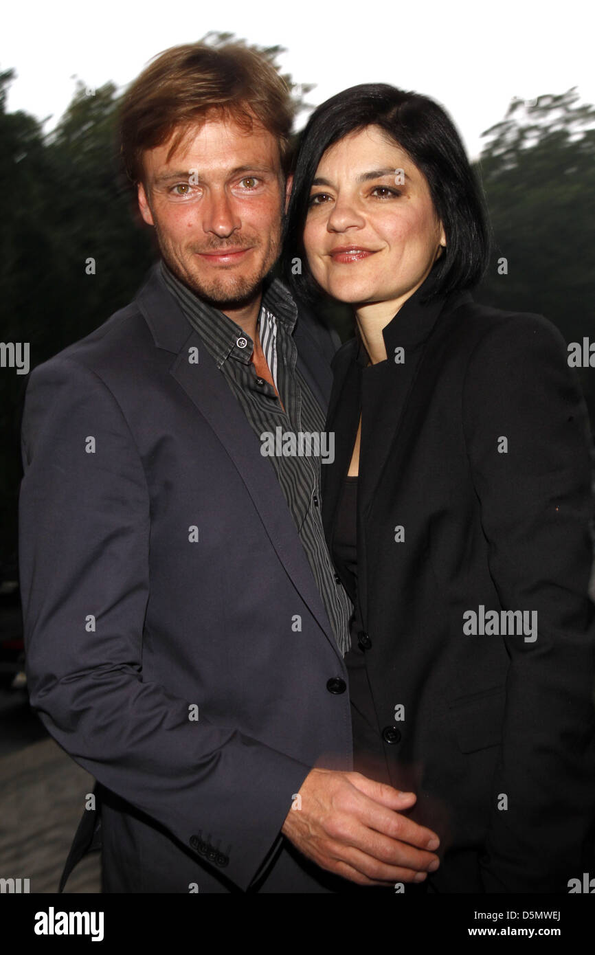 Andreas Pietschmann et Jasmin Tabatabai à la première de 'Polnische Ostern" au Cinéthéâtre Friedrichshain cinéma. Berlin, Banque D'Images