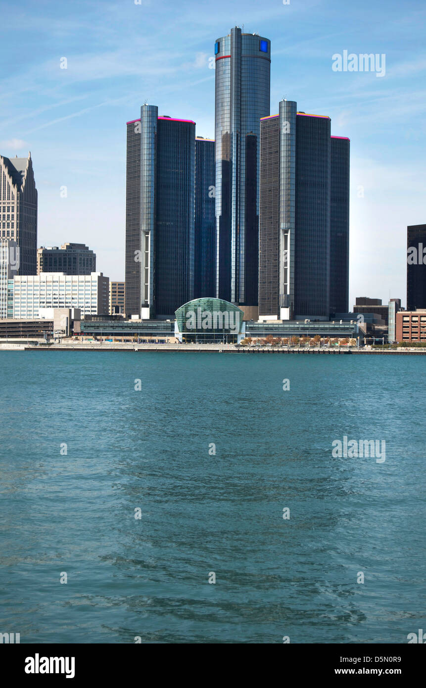Detroit, Michigan, USA, la Motor City, avec le Renaissance Center, quartier général de General Motors accueil tourné en 2012. Banque D'Images