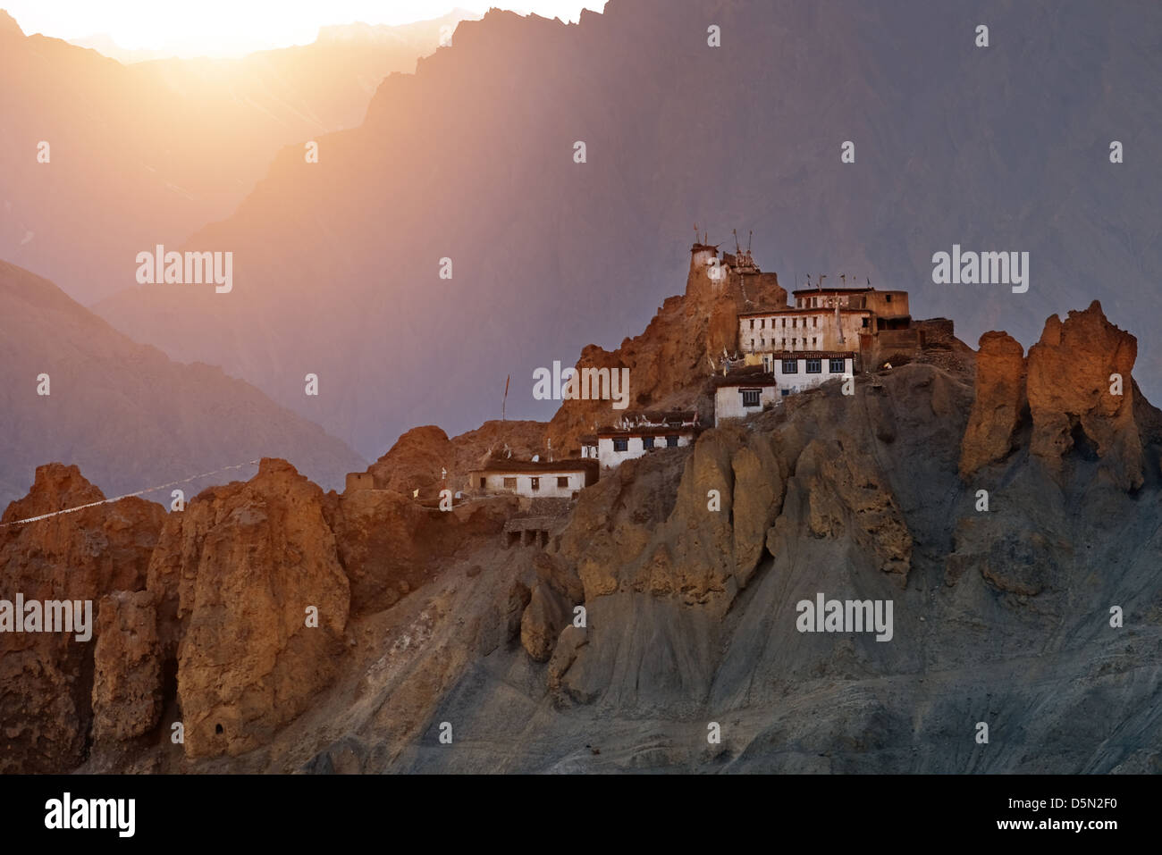 Dhankar monastère en Himalaya mountain Banque D'Images