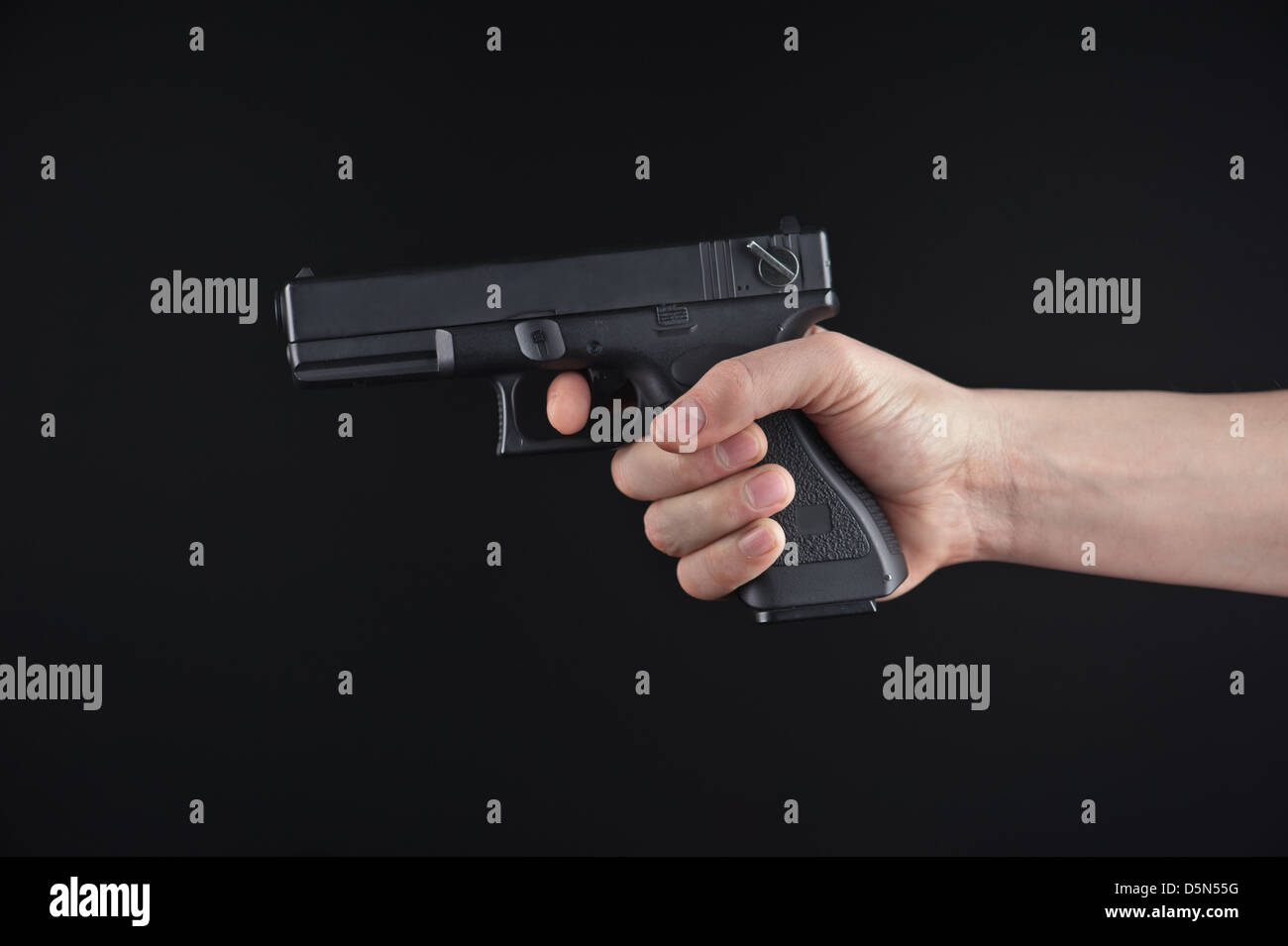 Les hommes en armes de poing part libre Banque D'Images