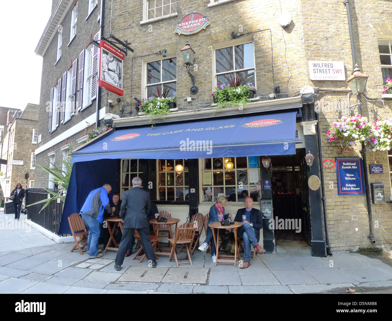 Cask et verre pub à Victoria, London, UK. Banque D'Images