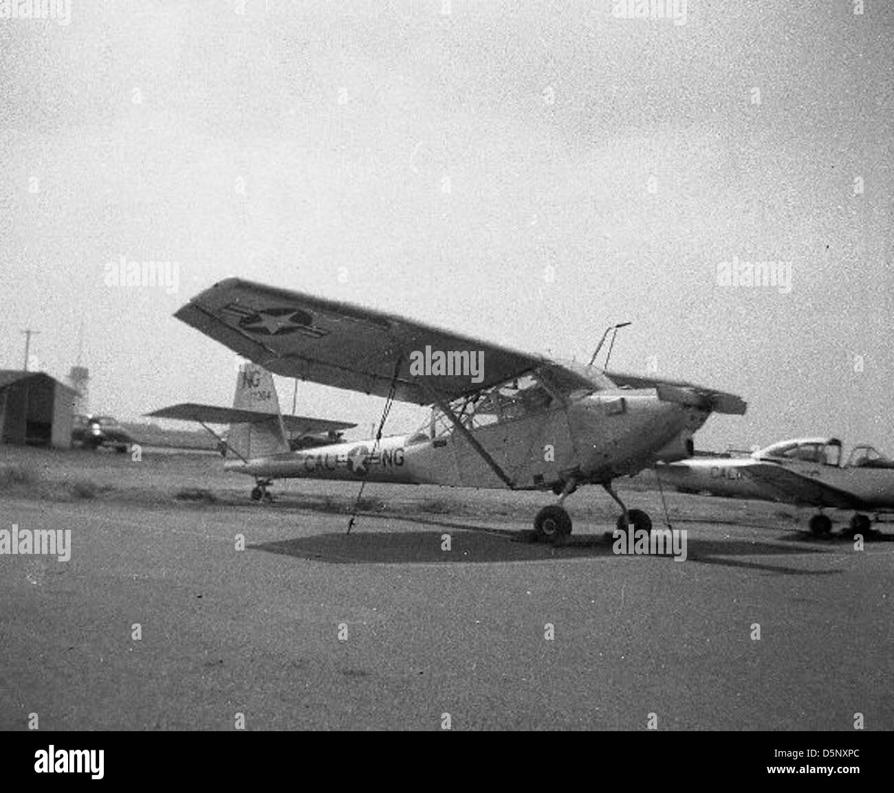 Le Convair l-13, immatriculé 47-364, a été utilisé par la California Air National Guard (CA ANG) et est associé à Van Nuys. Cet avion fait partie de la collection de l'aviation militaire au San Diego Air and Space Museum, reflétant son rôle dans les opérations de reconnaissance et de services publics pendant son service. Banque D'Images