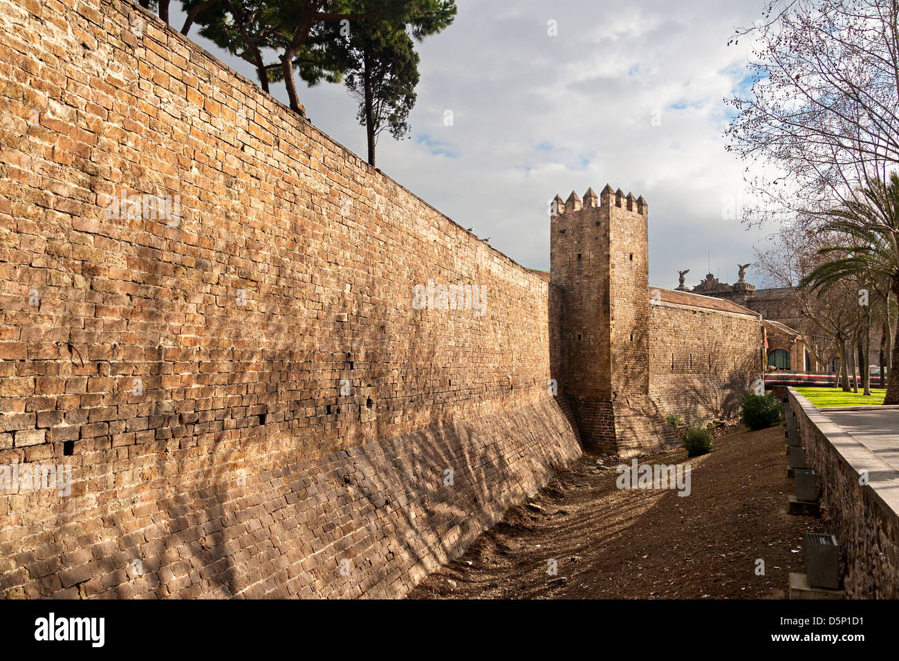 Les murs médiévaux de Barcelone Banque D'Images