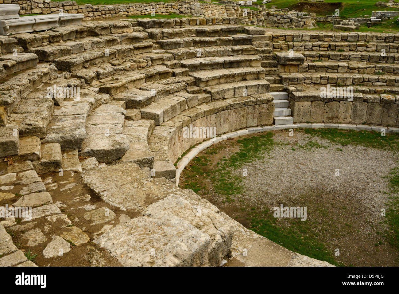 Théâtre de l'odéon restauré et d'excavation de la ville antique de Troie à Hisarlik Turquie Banque D'Images
