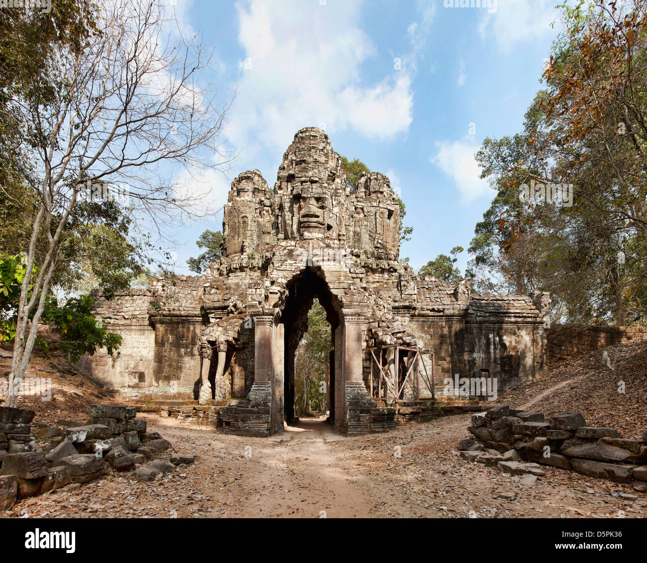 La porte d'Angkor Thom au Cambodge Banque D'Images