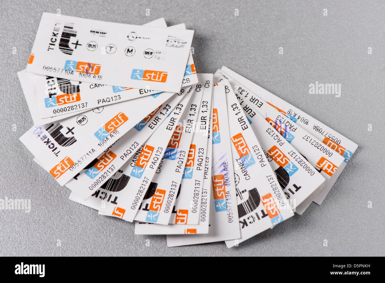 Les billets de métro de Paris Banque D'Images