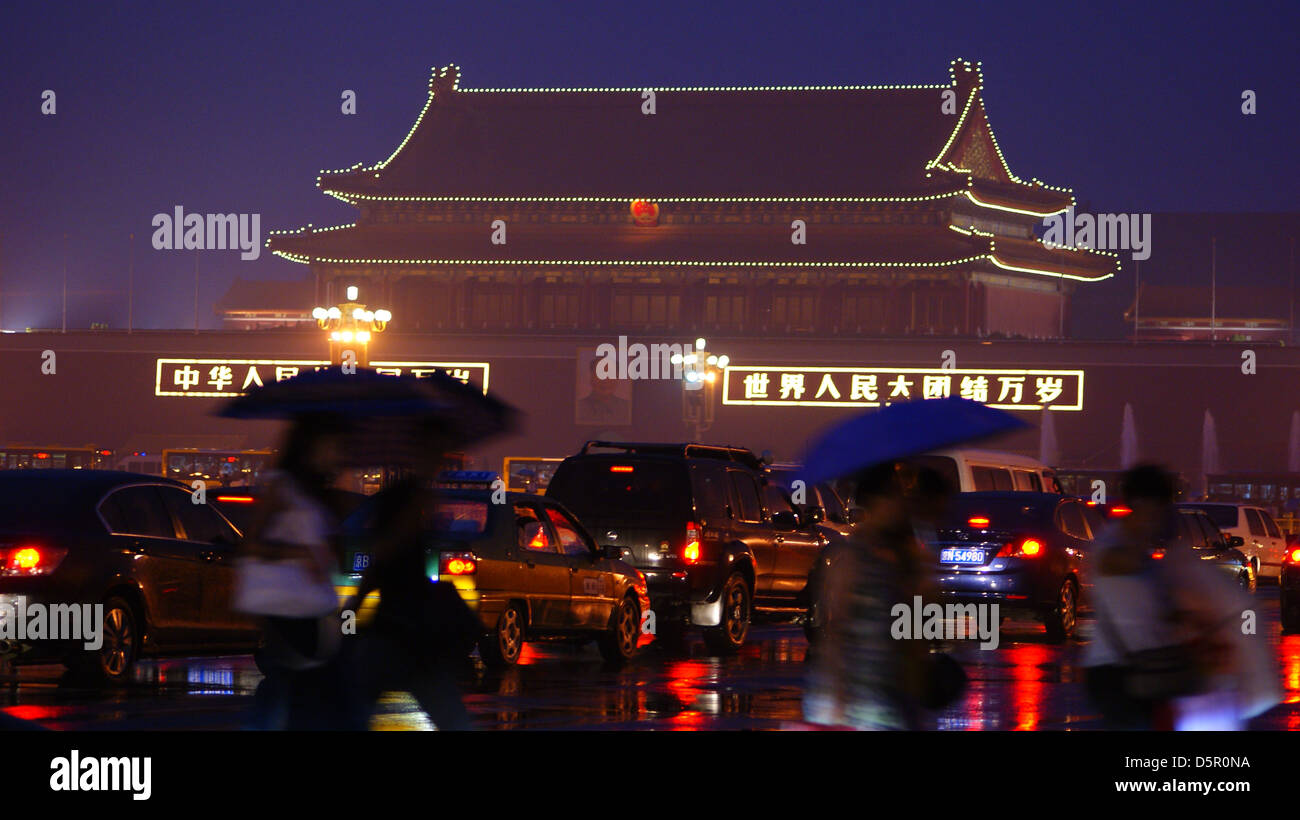 La porte Tiananmen, illustrée de la Place Tiananmen, à Beijing, Chine. Banque D'Images