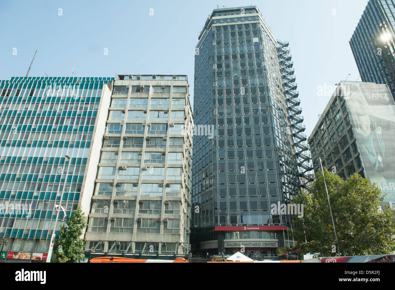 Gratte-ciel à Santiago, Chili Amérique du Sud Banque D'Images