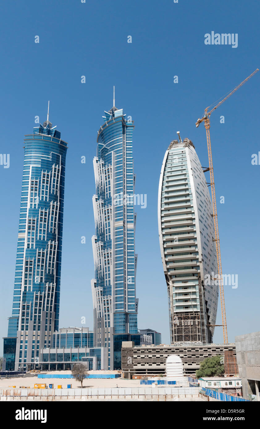 De nouveaux gratte-ciel en construction dans la baie d'affaires à Dubaï Émirats Arabes Unis, sur la gauche de l'hôtel JW Marriott Marquis Banque D'Images