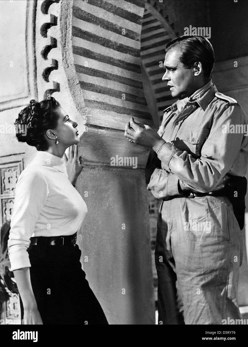 ALBERT LIEVEN, Yvonne de Carlo, l'hôtel Sahara, 1951 Banque D'Images