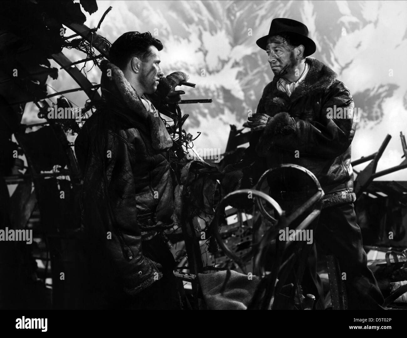 ANDREW CRAWFORD, CHARLES VICTOR, CASSE DE VOYAGE, 1948 Banque D'Images