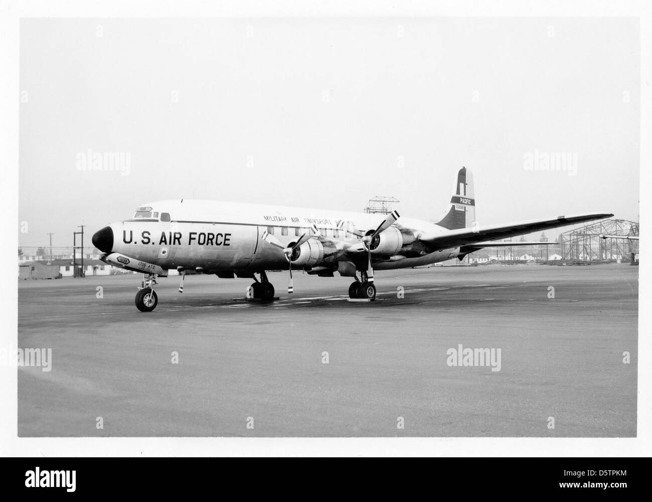 Douglas C-118A (DC-6) '' Liftmaster Banque D'Images