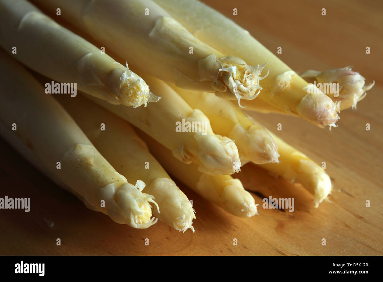 Une bande de l'asperge blanche. Banque D'Images