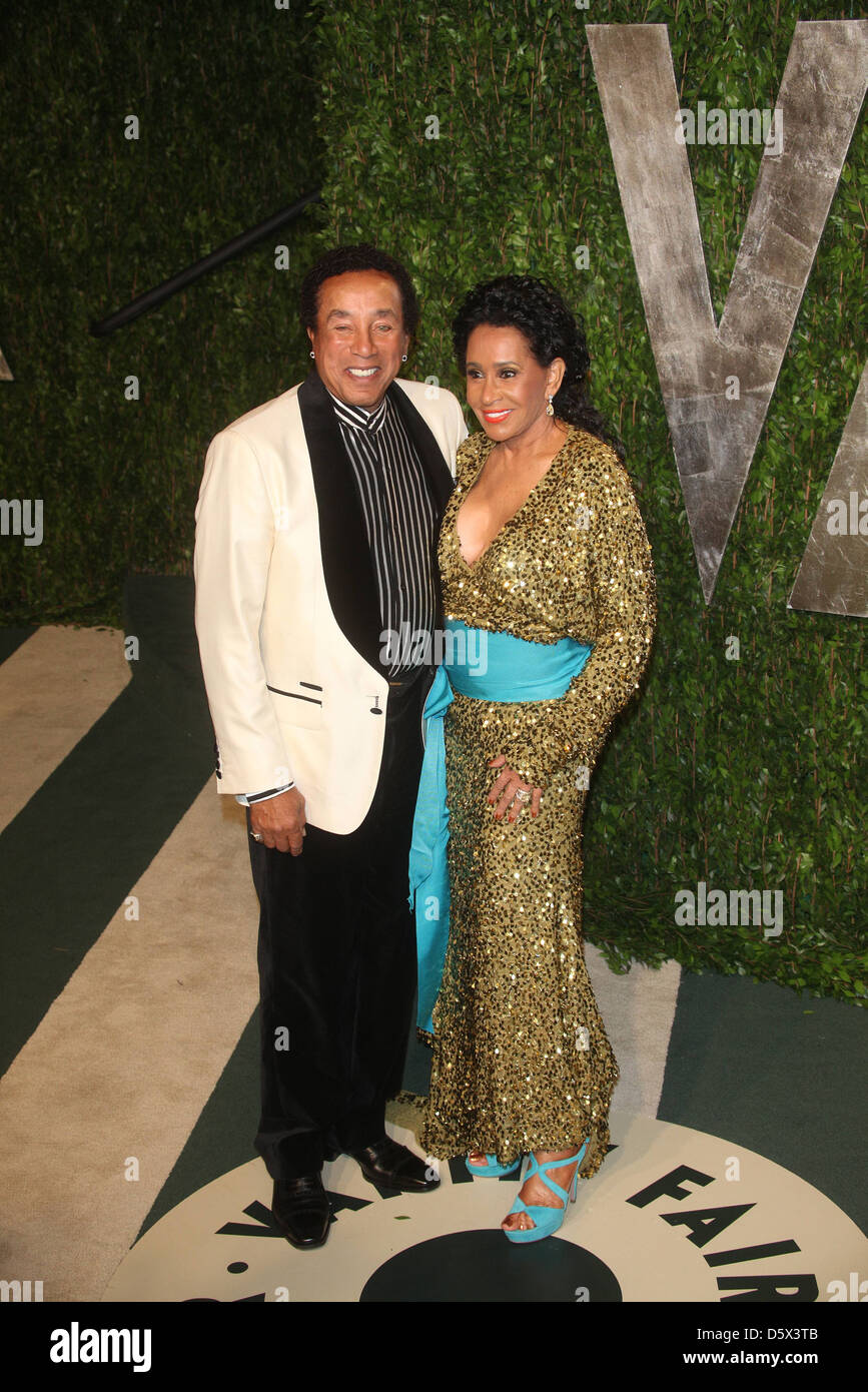 Smokey Robinson et Frances Glandney 2012 Vanity Fair Oscar Party Sunset Tower Hotel - Arrivées Los Angeles, Californie - Banque D'Images