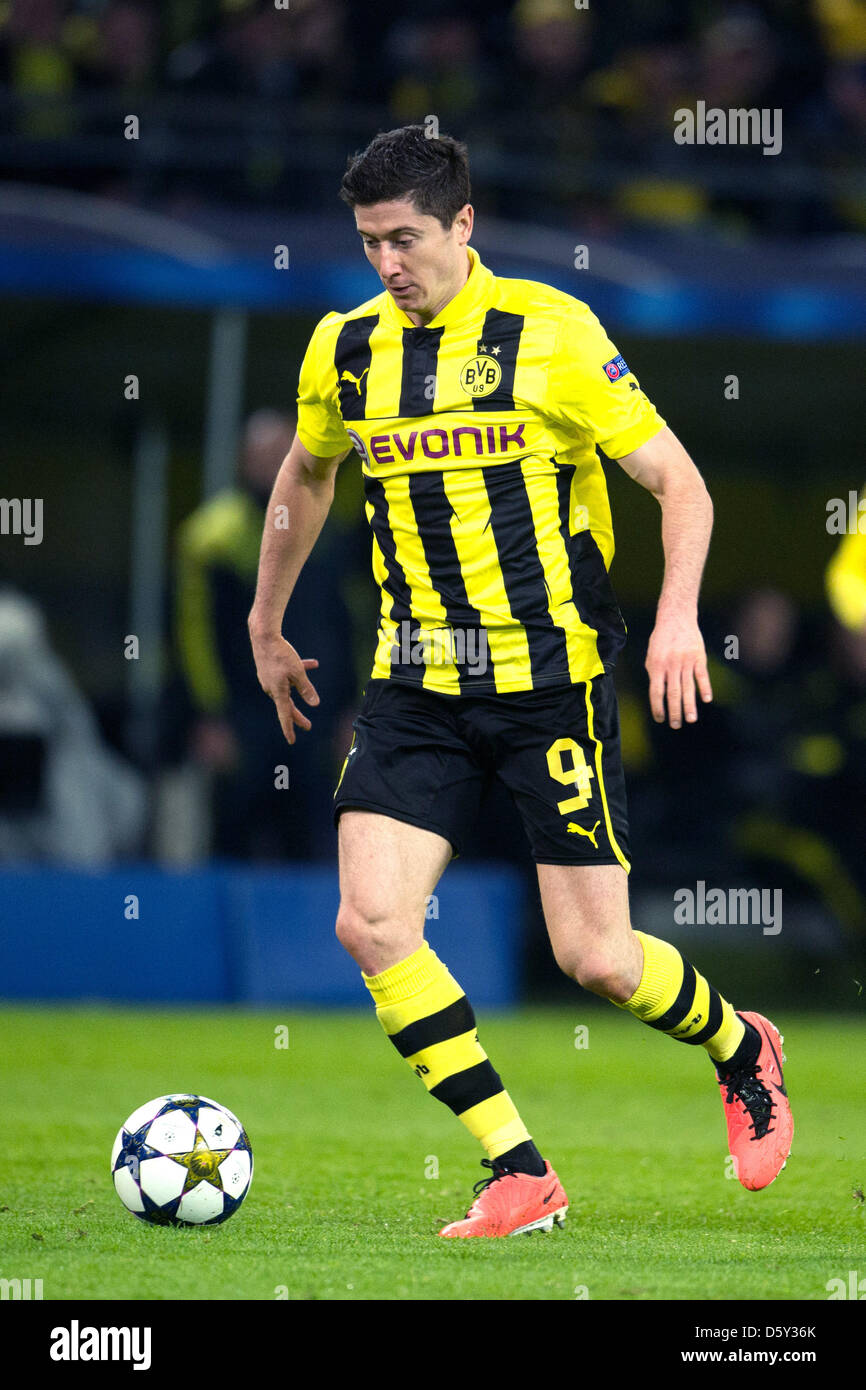 Dortmund, Allemagne. 9 avril 2013. Robert Lewandowski de Dortmund en action lors de la Ligue des Champions quart de finale deuxième leg match de foot entre Borussia Dortmund et Malaga CF au stade de BVB Dortmund à Dortmund, en Allemagne, 09 avril 2013. Photo : Bernd Thissen/dpa/dpa/Alamy Live News Banque D'Images