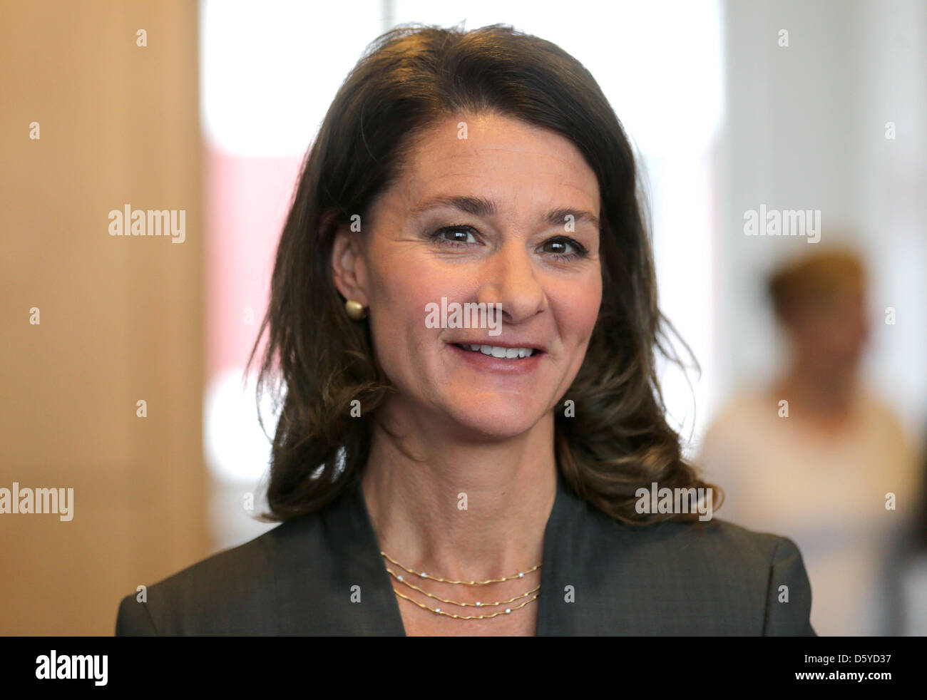 Melinda Gates, présidente de la Fondation Bill et Melinda Gates pour l'aide au développement international, assiste à une conférence de presse à Berlin, Allemagne, 05 avril 2012. Le gouvernement allemand s'étend sa coopération avec la fondation. Photo : KAY NIETFELD Banque D'Images