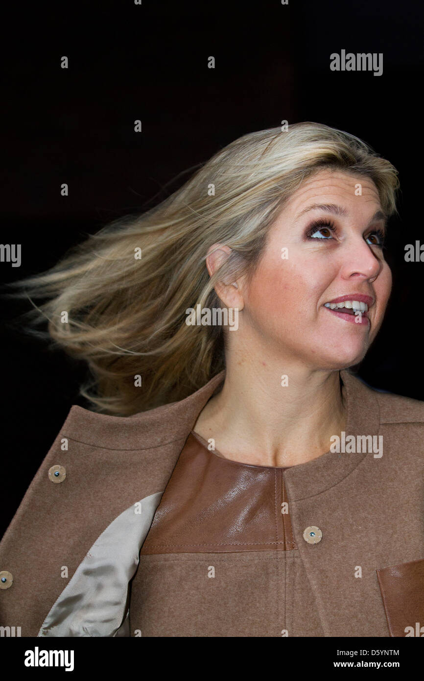 La princesse maxima des Pays-Bas assiste à l'école nationale petit-déjeuner à l'école de Zonnewijzer à Leidschendam, Pays-Bas, 01 novembre 2012. L'École nationale petit-déjeuner veut apprendre aux enfants l'importance d'un bon petit déjeuner. Photo : Patrick van Katwijk Pays-bas OUT Banque D'Images