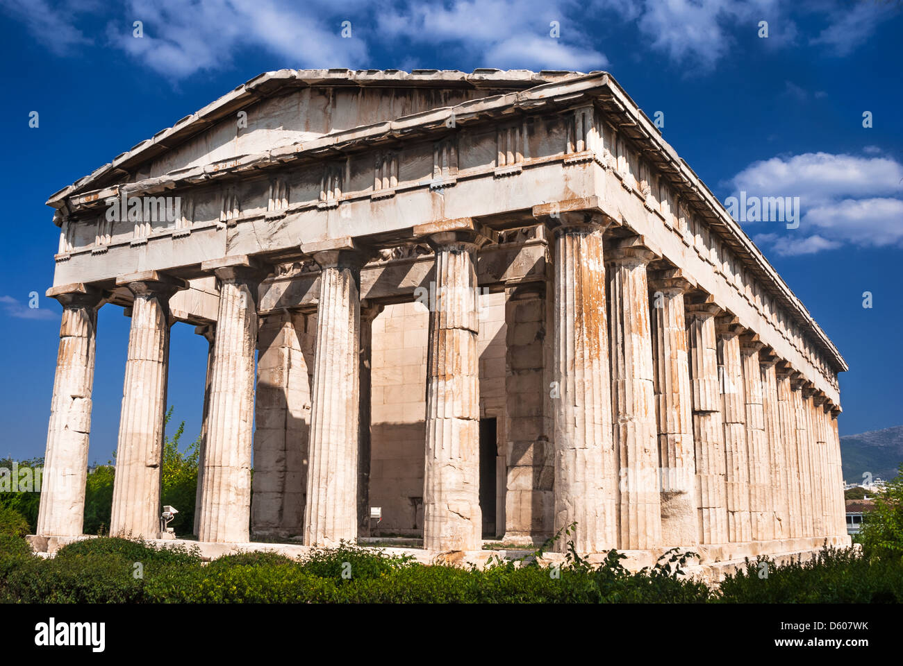 Temple grec le mieux conservé Banque de photographies et d'images à haute  résolution - Alamy