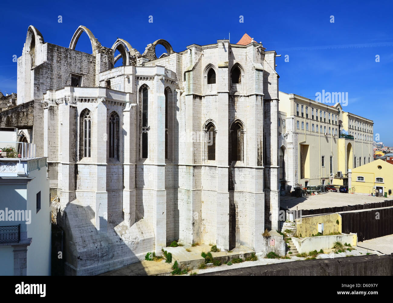 Couvent Carmo (Portugais : Convento da Ordem do Carmo) est un bâtiment historique. Banque D'Images