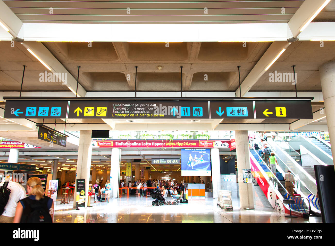 Aéroport de palma de mallorca Banque de photographies et d'images à haute  résolution - Alamy
