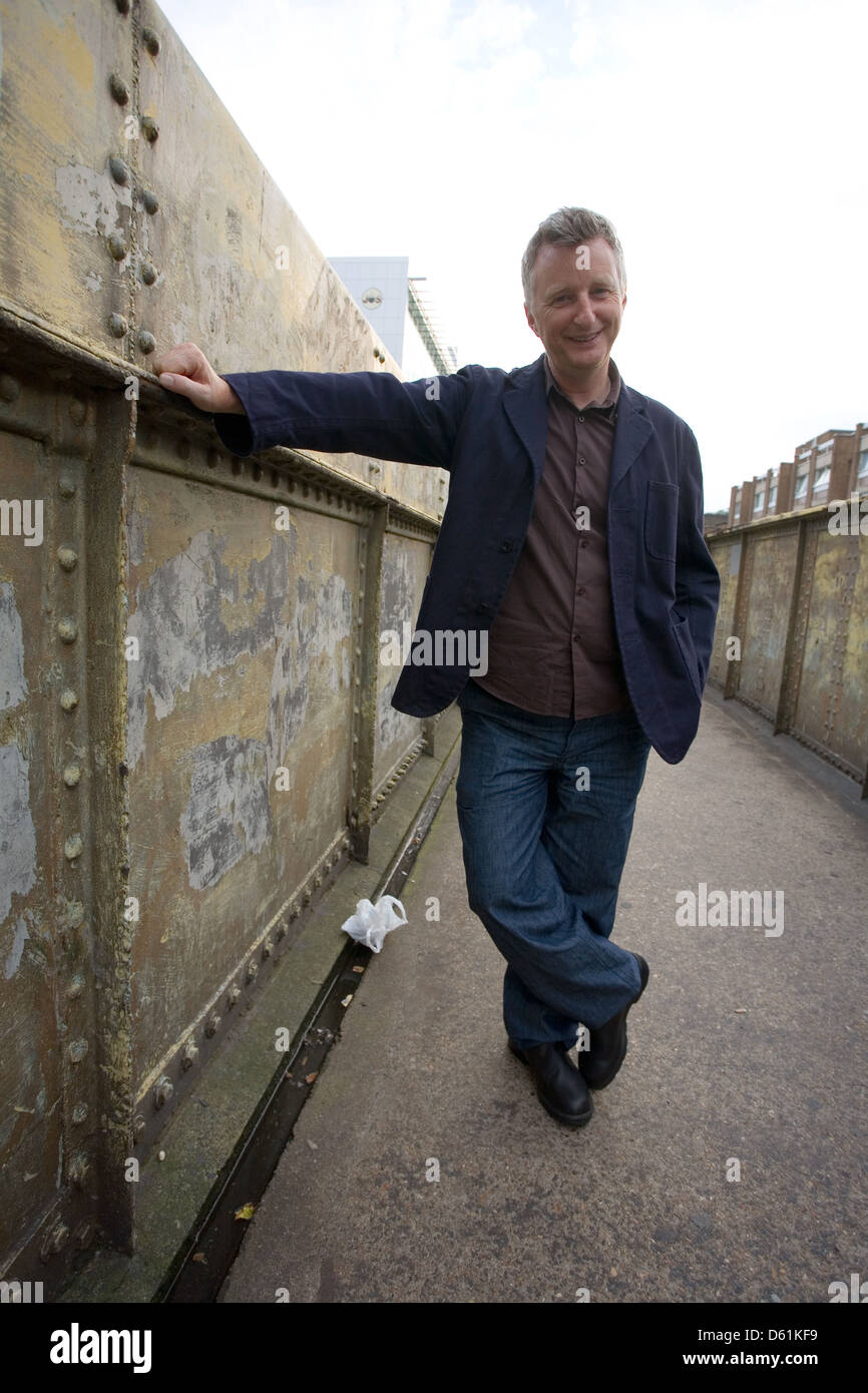 Billy Bragg, auteur-compositeur-interprète et activiste de gauche photographié dans l'ouest de Londres en Angleterre. Banque D'Images