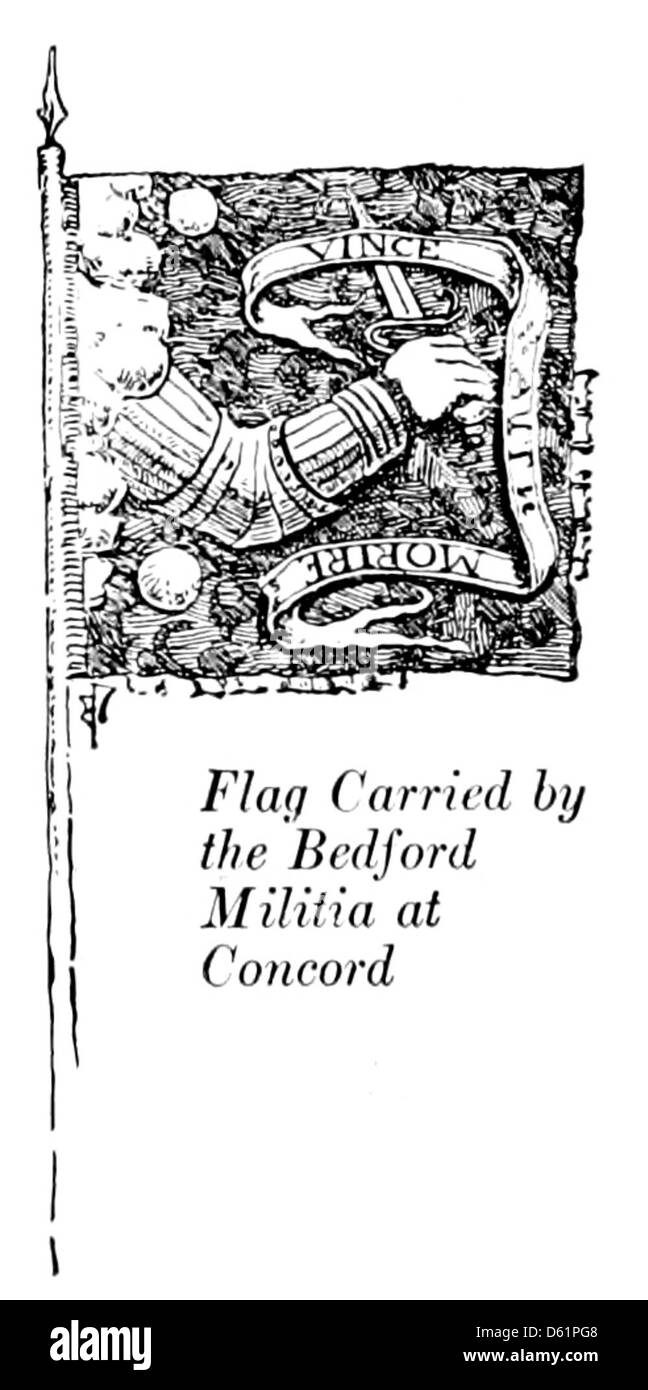 Cette photographie de 1917 illustre un pèlerinage à Concord par la milice de Bedford, marquant un voyage historique pendant la guerre d'indépendance. Les drapeaux américain et anglais sont bien en vue, symbolisant la signification historique du rôle de la milice dans la guerre. Banque D'Images